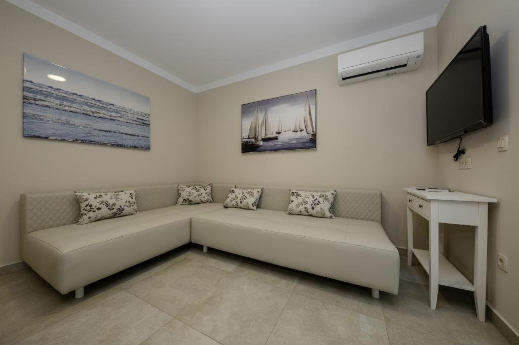 Villa Luka Lopar Extérieur photo